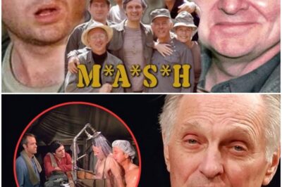 THE SHOCKING TRUTH BEHIND THE STARS WHO LEFT MAS*H—YOU WON’T BELIEVE WHAT REALLY HAPPENED!